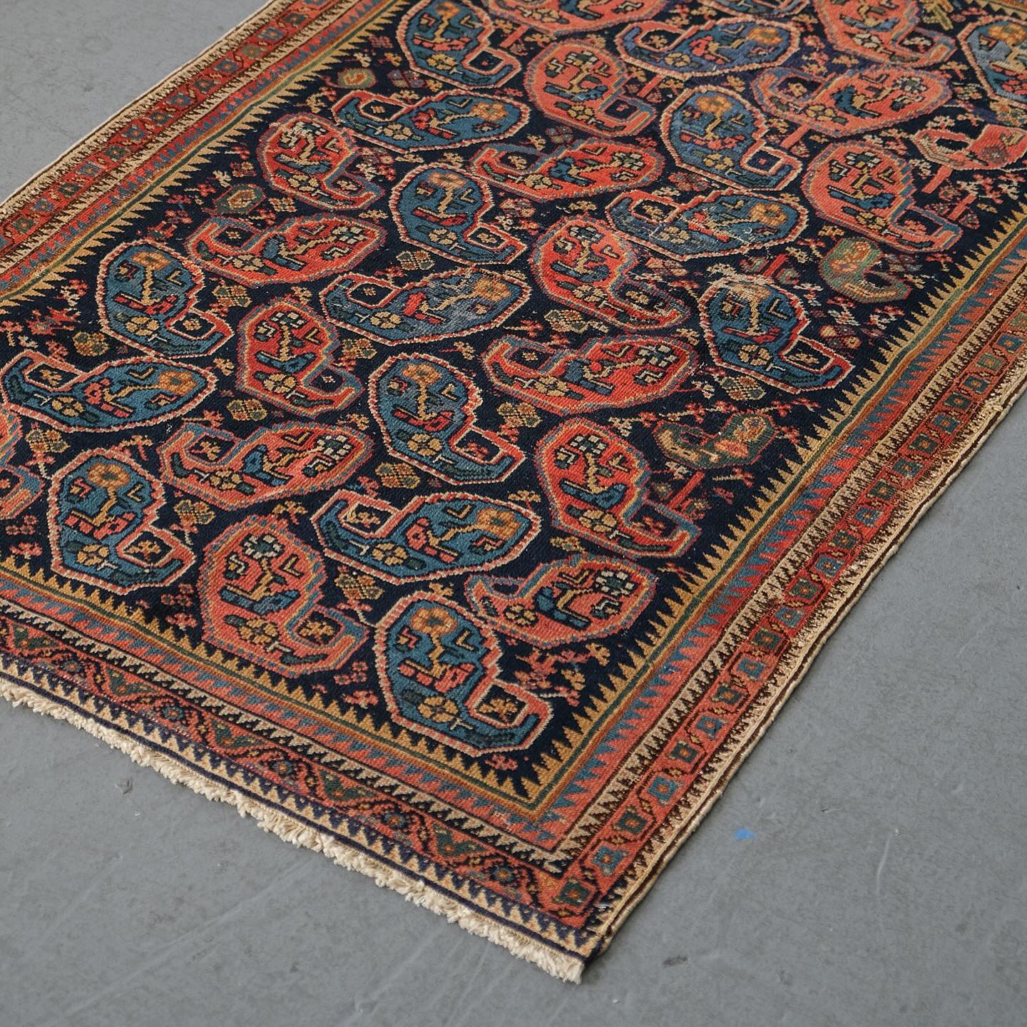 920s Persian Malayer “Mother and Child” Motif