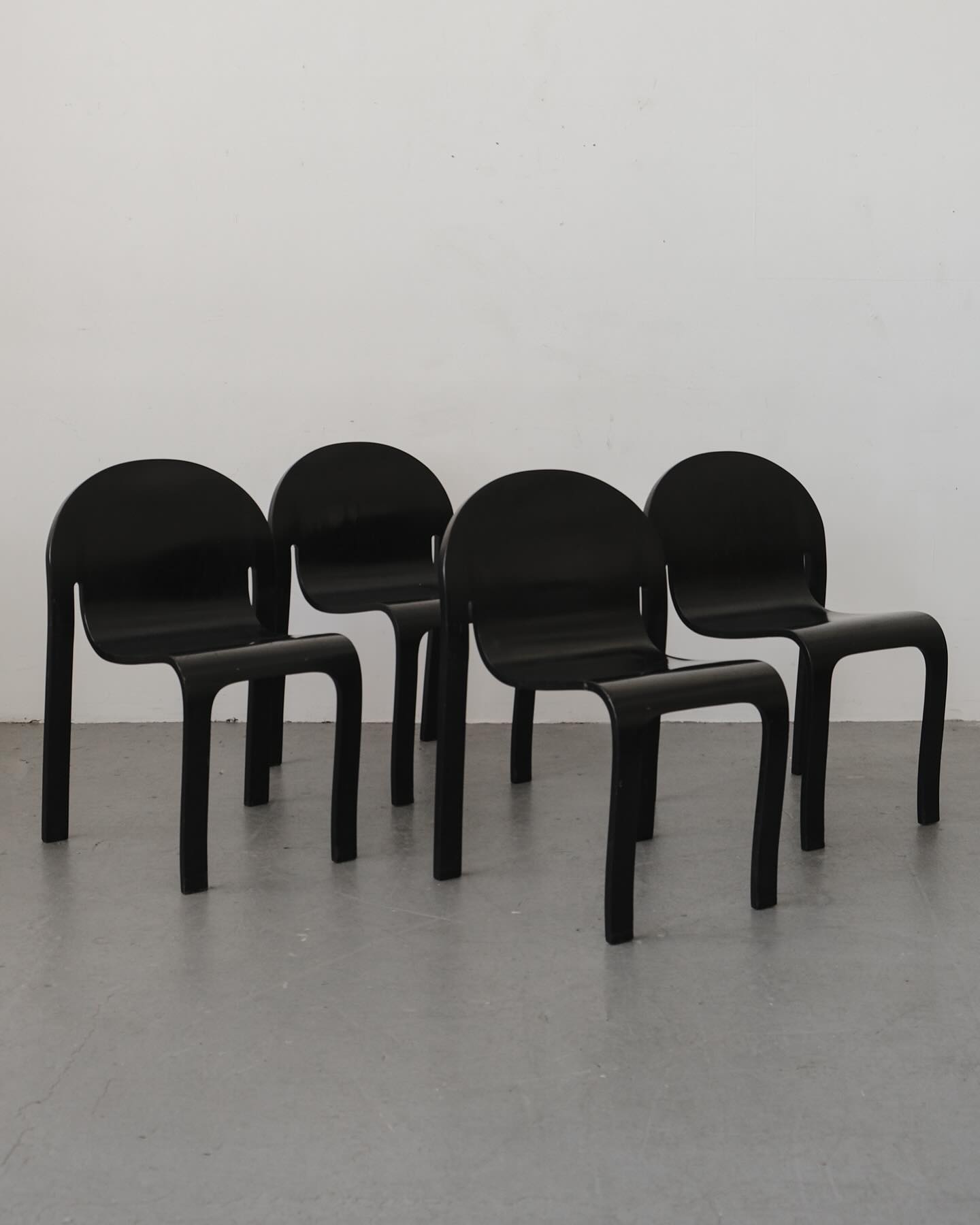 Vintage Bodyform chair by Peter Danko (10 available)