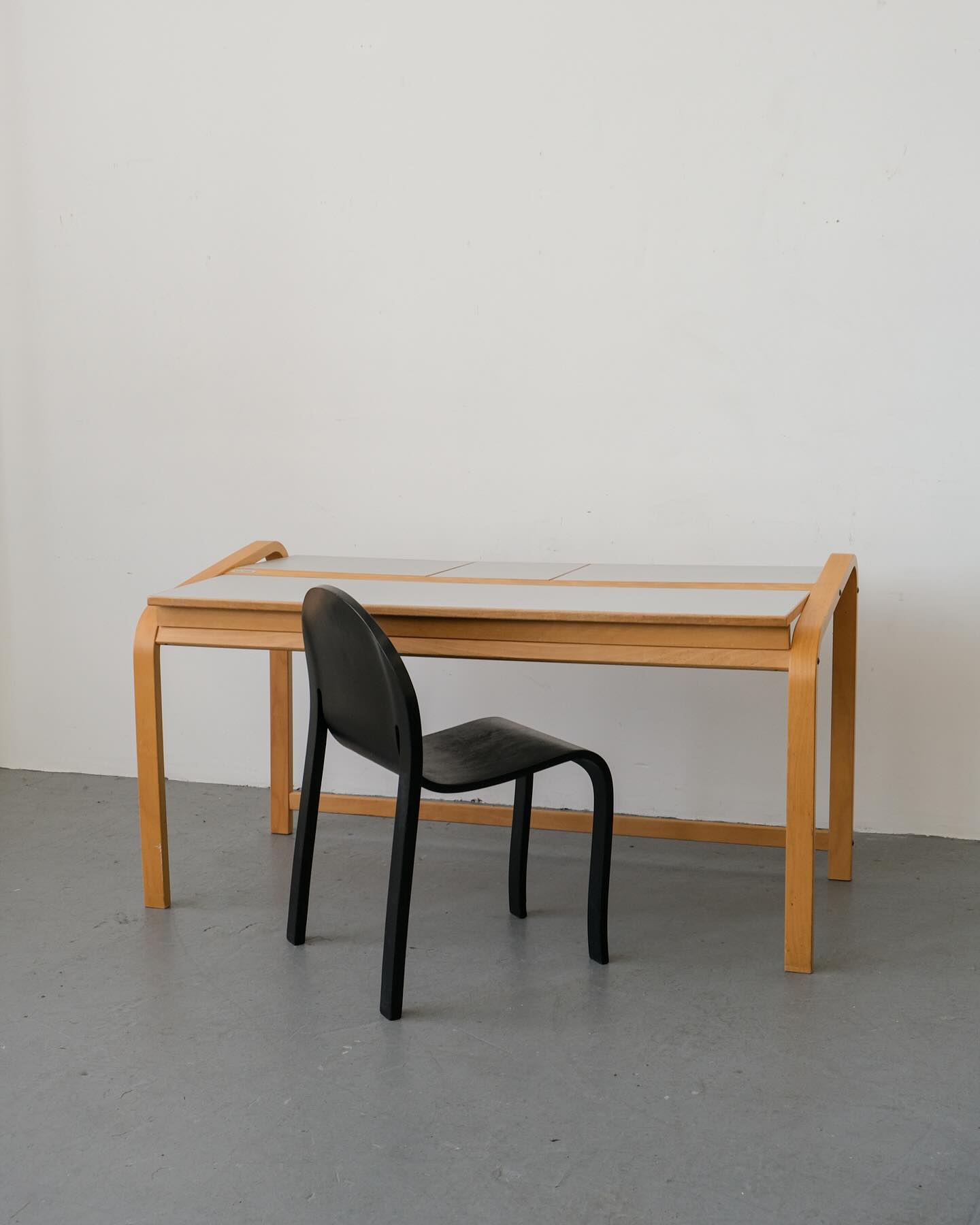 1980s MacTable by Scanco licensed by Apple