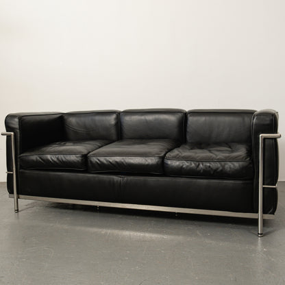 LC2 three seater sofa black leather + chrome
