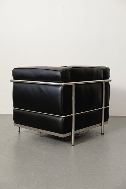 LC2 black leather + chrome (unmarked)