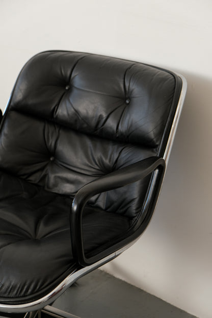 Knoll Pollock Executive chair 1974