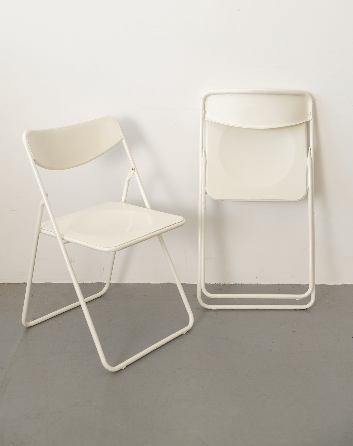 Vintage Ikea “TED” in white by Niels Gammelgaard (1980s)