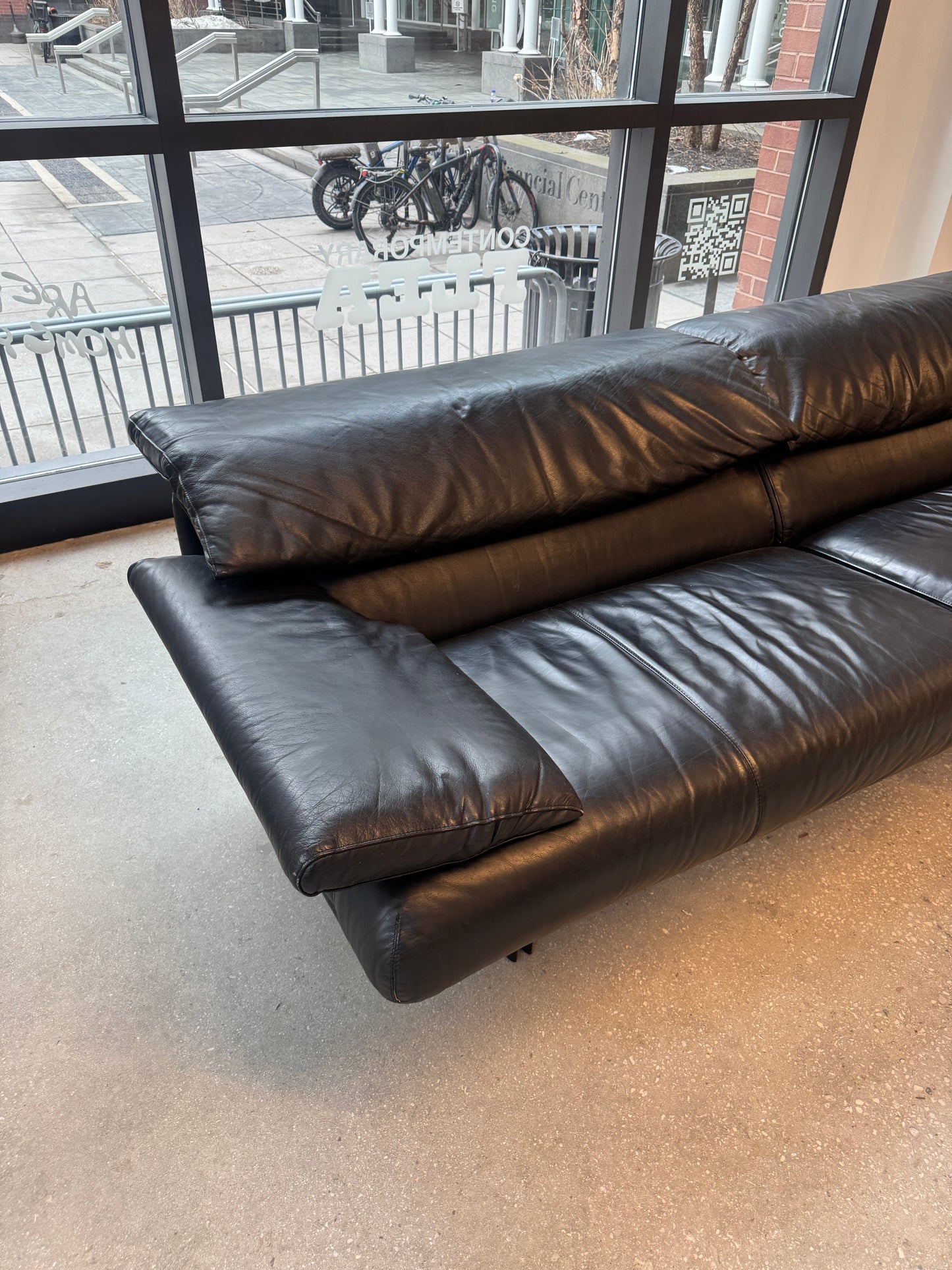 Alanda sofa by B&B Italia